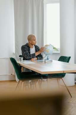 Cum a obținut un student român bursă internațională